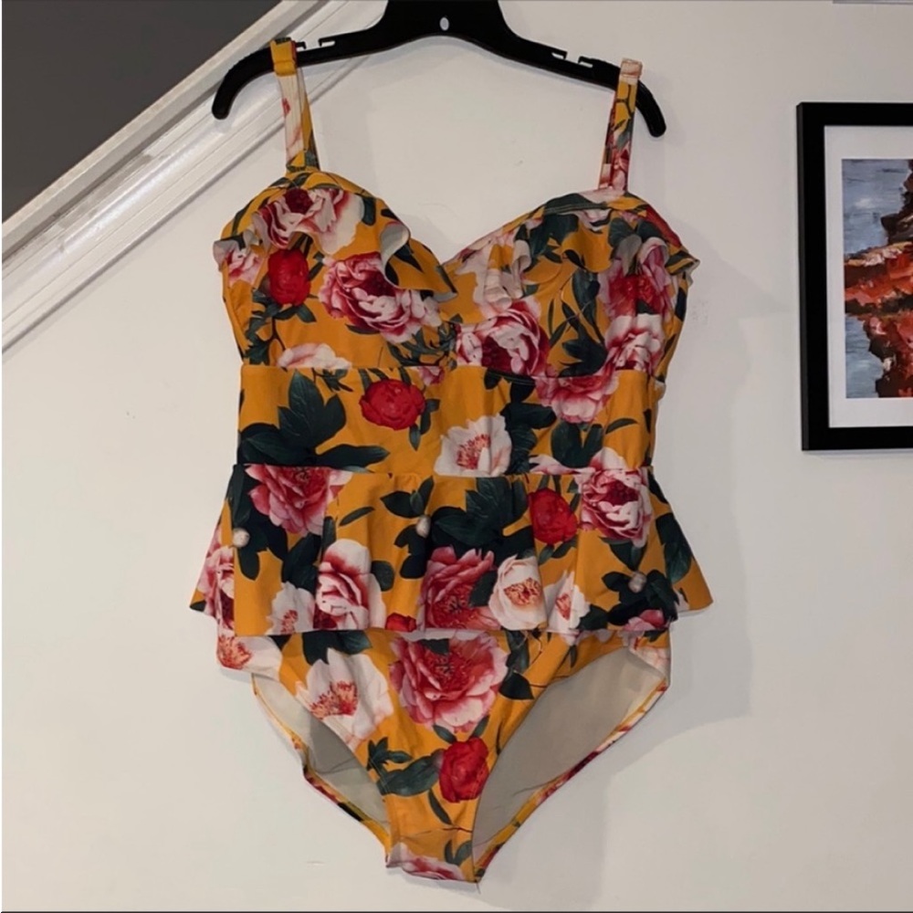 Torrid yellow floral peplum swimsuit - Picture 6 of 10
